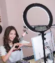 aro-de-luz-inclinado-youtuber.webp
